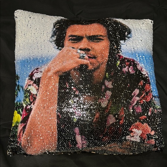 Harry Styles Sequin Pillow - Picture 1 of 6